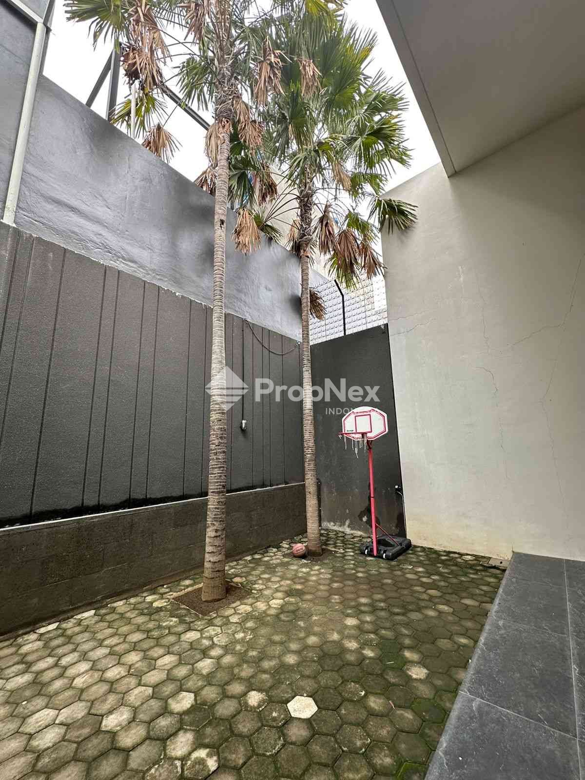 RUMAH MEWAH MINIMALIS PAKUWON INDAH — foto 2